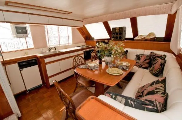 Slide: The Image of Gulfstar 49 Motor Yacht 1987 - 3