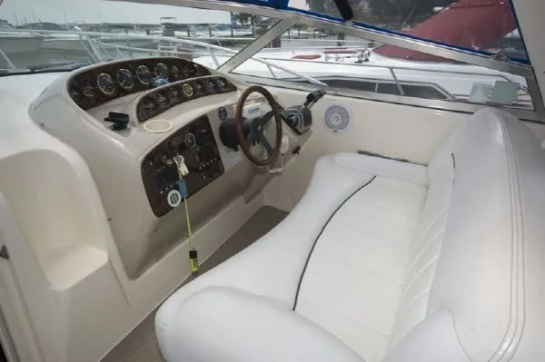 Slide: The Image of Rinker 340 Fiesta Vee (MD) 2000 - 10