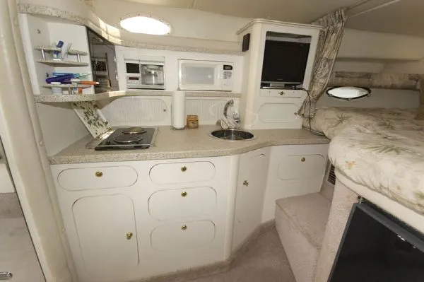 Slide: The Image of Rinker 340 Fiesta Vee (MD) 2000 - 3