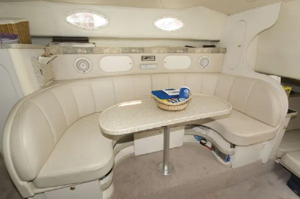 Slide: The Image of Rinker 340 Fiesta Vee (MD) 2000 - 4