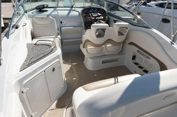 Slide: The Image of Crownline Boats 264 CR 2014 - 4