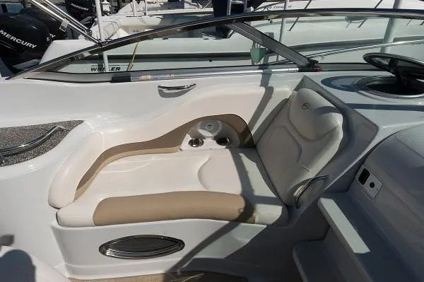 Slide: The Image of Crownline Boats 264 CR 2014 - 8