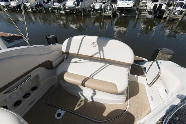 Slide: The Image of Crownline Boats 264 CR 2014 - 9