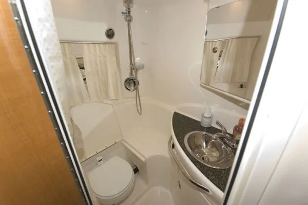 Slide: The Image of Chaparral 330 Signature 2007 - 8