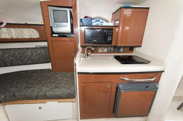 Slide: The Image of Sea Ray 280 Sundancer 2004 - 3