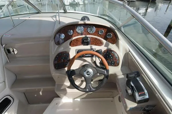 Slide: The Image of Sea Ray 280 Sundancer 2004 - 9