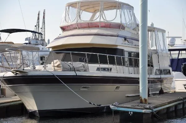 Slide: The Image of Kha Shing 46 Motoryacht 1985 - 1