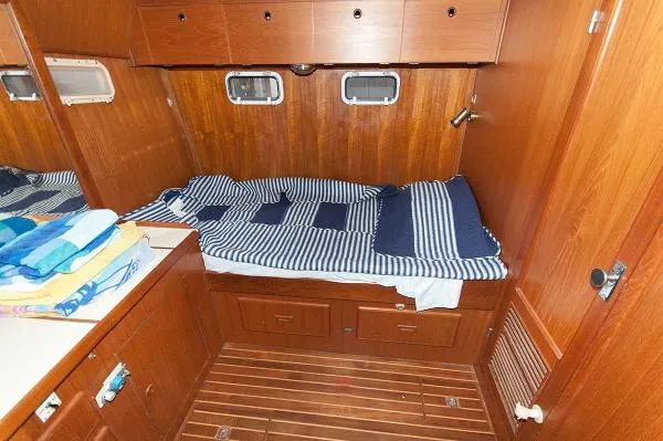 Slide: The Image of President 41 Double Cabin 1986 - 11