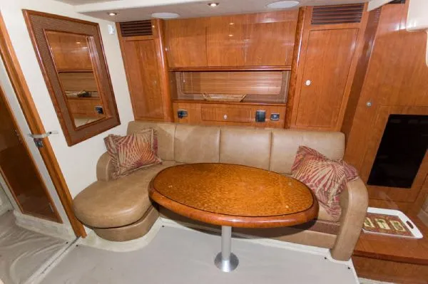 Slide: The Image of Sea Ray 390 Sundancer (MD) 2005 - 5