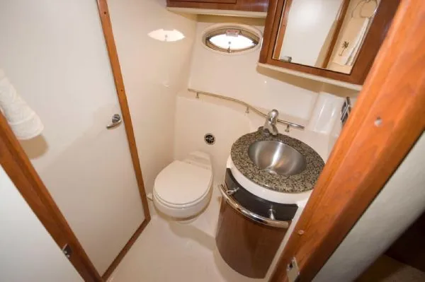 Slide: The Image of Sea Ray 390 Sundancer (MD) 2005 - 9