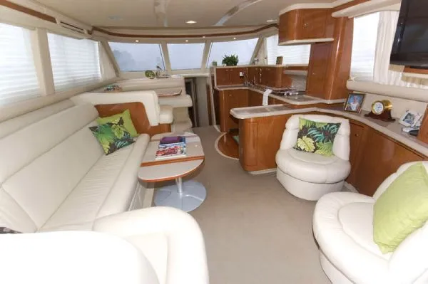 Slide: The Image of Sea Ray 480 Sedan Bridge MD 2002 - 4