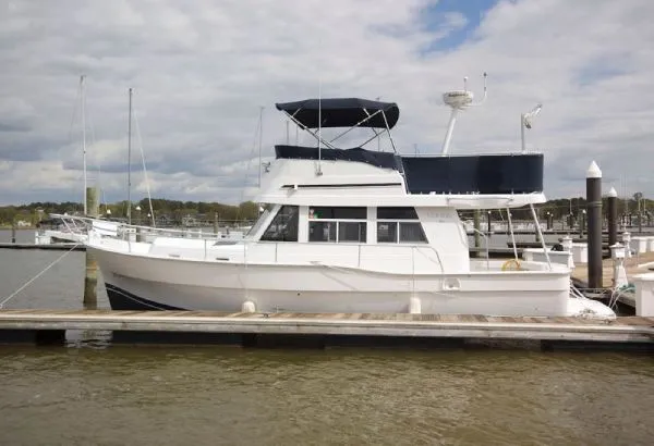 Slide: The Image of Mainship 390 Trawler (MD) 1999 - 1