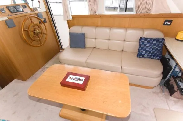 Slide: The Image of Mainship 390 Trawler (MD) 1999 - 6