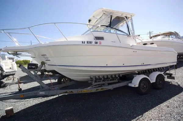Slide: The Image of Robalo R235 Walkaround w/ Trailer 2005 - 0