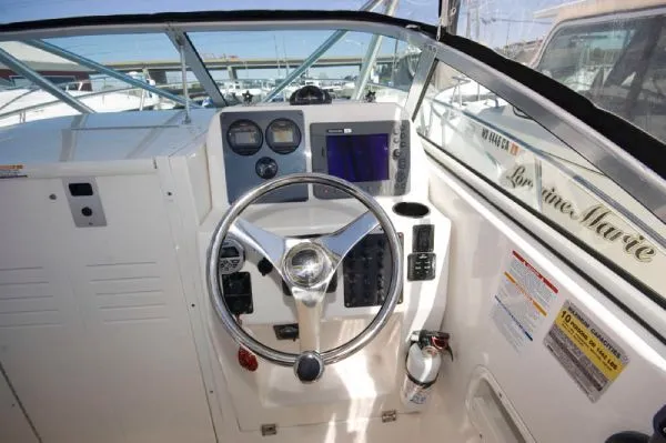 Slide: The Image of Robalo R235 Walkaround w/ Trailer 2005 - 3