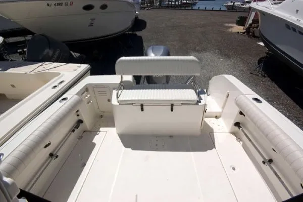 Slide: The Image of Robalo R235 Walkaround w/ Trailer 2005 - 5