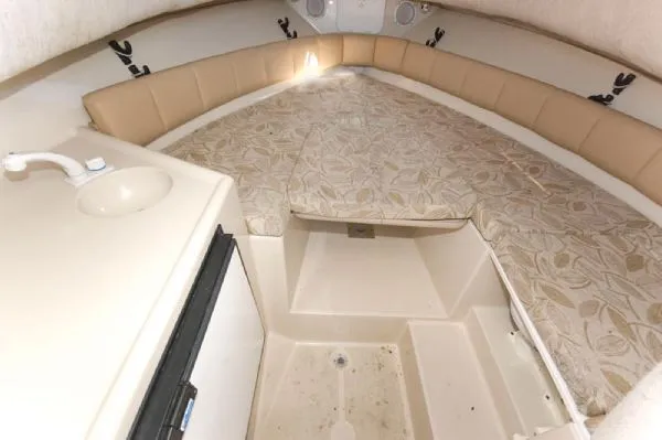 Slide: The Image of Robalo R235 Walkaround w/ Trailer 2005 - 7