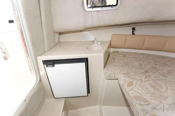 Slide: The Image of Robalo R235 Walkaround w/ Trailer 2005 - 8