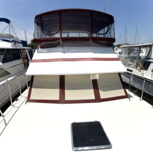 Slide: The Image of Ponderosa Trawler Motor Yacht VA 1985 - 2