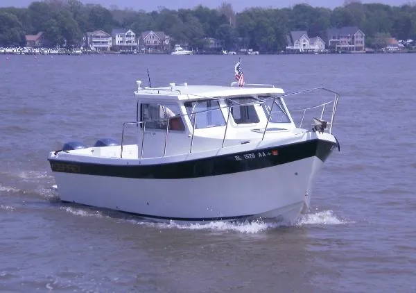 Slide: The Image of Osprey Pilothouse 24 Fisherman 2006 - 0