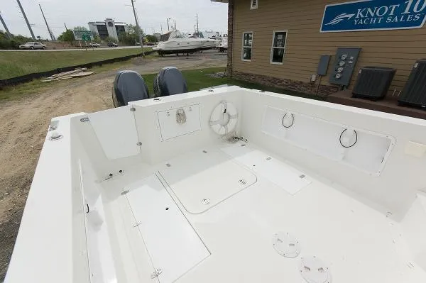 Slide: The Image of Osprey Pilothouse 24 Fisherman 2006 - 5