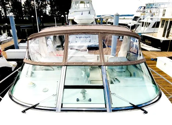 Slide: The Image of Sea Ray 370 Sundancer 1998 - 11