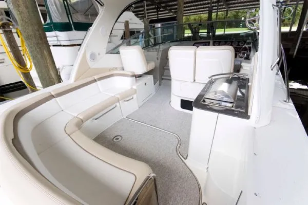 Slide: The Image of Sea Ray 370 Sundancer MD 2012 - 4