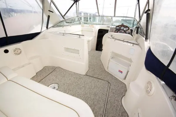 Slide: The Image of Rinker 270 Express Cruiser (MD) 2004 - 1
