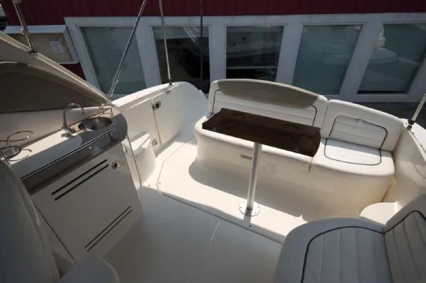 Slide: The Image of Sea Ray 290 Sundancer MD 2006 - 2
