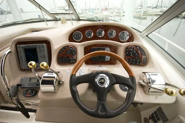 Slide: The Image of Sea Ray 340 Sundancer 2004 - 5