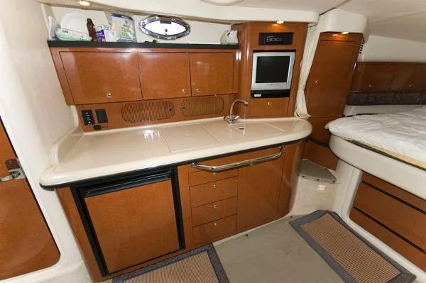 Slide: The Image of Sea Ray 340 Sundancer 2004 - 8