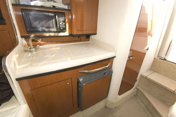Slide: The Image of Sea Ray 280 Sundancer 2004 - 4
