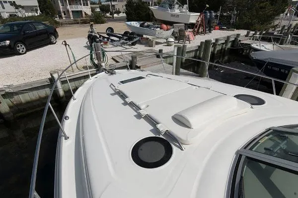 Slide: The Image of Sea Ray 320 Sundancer 2005 - 8