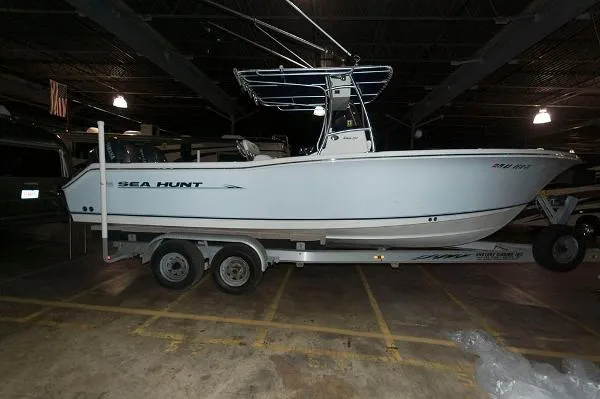 Slide: The Image of Sea Hunt Triton 260 2007 - 5