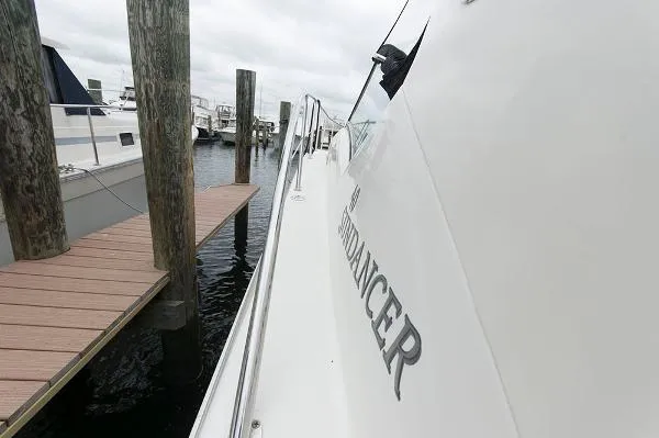 Slide: The Image of Sea Ray 40 Sundancer 2007 - 10
