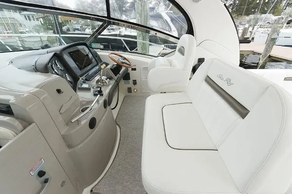 Slide: The Image of Sea Ray 40 Sundancer 2007 - 6