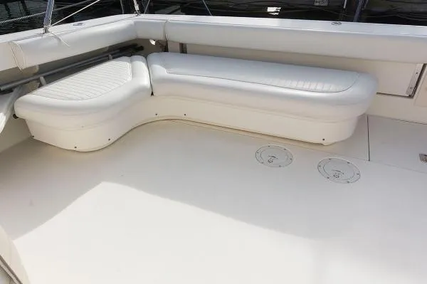 Slide: The Image of Sea Ray 370 Express Cruiser 1998 - 11