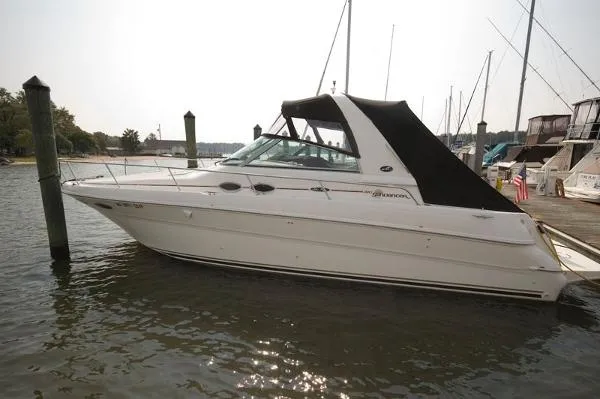 Slide: The Image of Sea Ray 310 Sundancer 2002 - 1