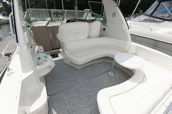 Slide: The Image of Sea Ray 310 Sundancer 2002 - 4