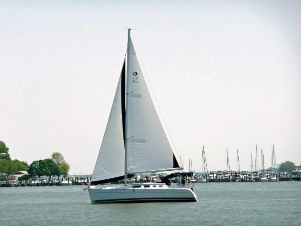 Slide: The Image of Hunter 41 Deck Salon 2007 - 0