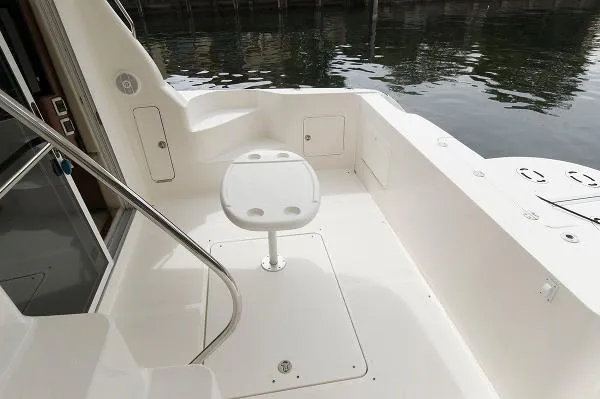 Slide: The Image of Sea Ray 44 Sedan Bridge 2007 - 10