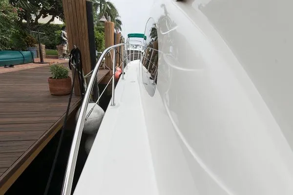 Slide: The Image of Sea Ray 44 Sedan Bridge 2007 - 2