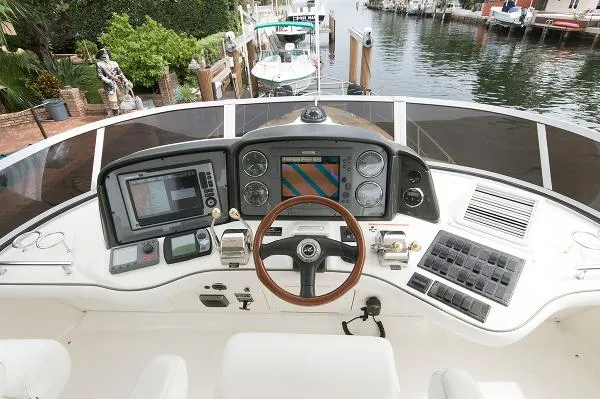Slide: The Image of Sea Ray 44 Sedan Bridge 2007 - 7