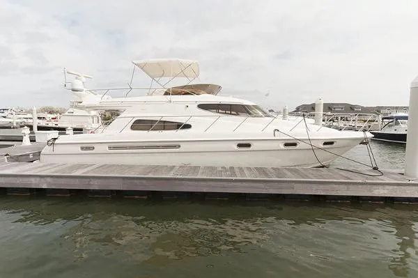 Slide: The Image of Sealine T51 2000 - 0