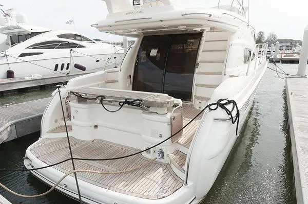 Slide: The Image of Sealine T51 2000 - 3
