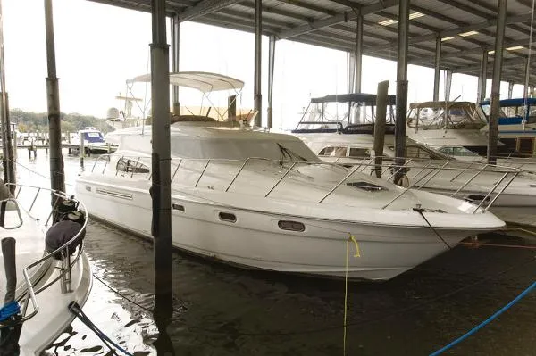 Slide: The Image of Sealine T51 2000 - 5
