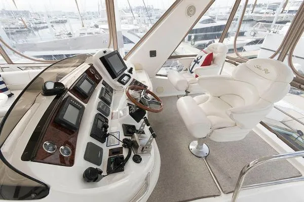 Slide: The Image of Sea Ray 480 Sedan Bridge 1999 - 4