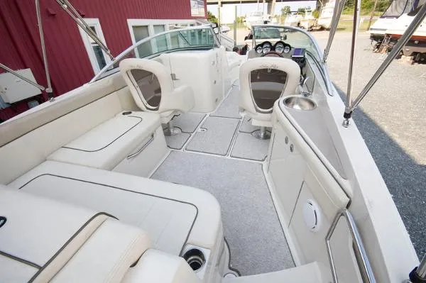 Slide: The Image of Sea Ray 260 Sundeck MD 2010 - 5