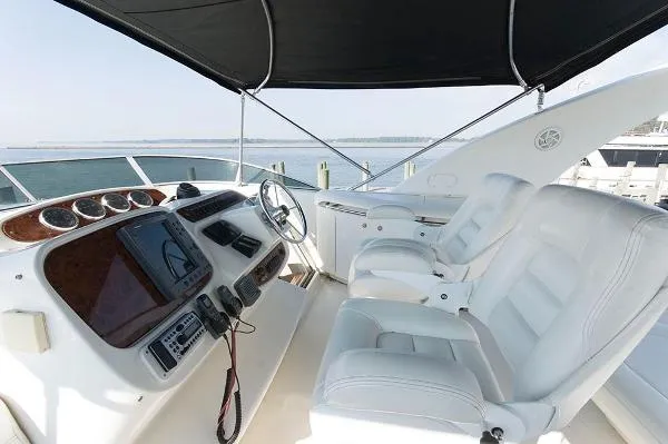Slide: The Image of Meridian 540 Pilothouse 2003 - 4
