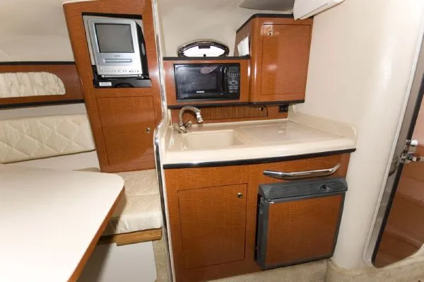Slide: The Image of Sea Ray 280 Sundancer MD 2004 - 10